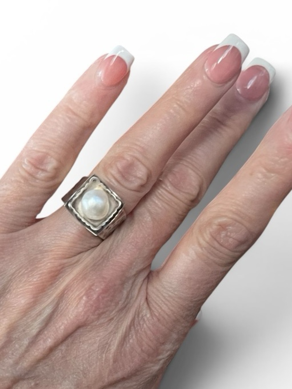Silpada Hammered Sterling Silver Pearl Statement Ring Size 6 Bold Artisan